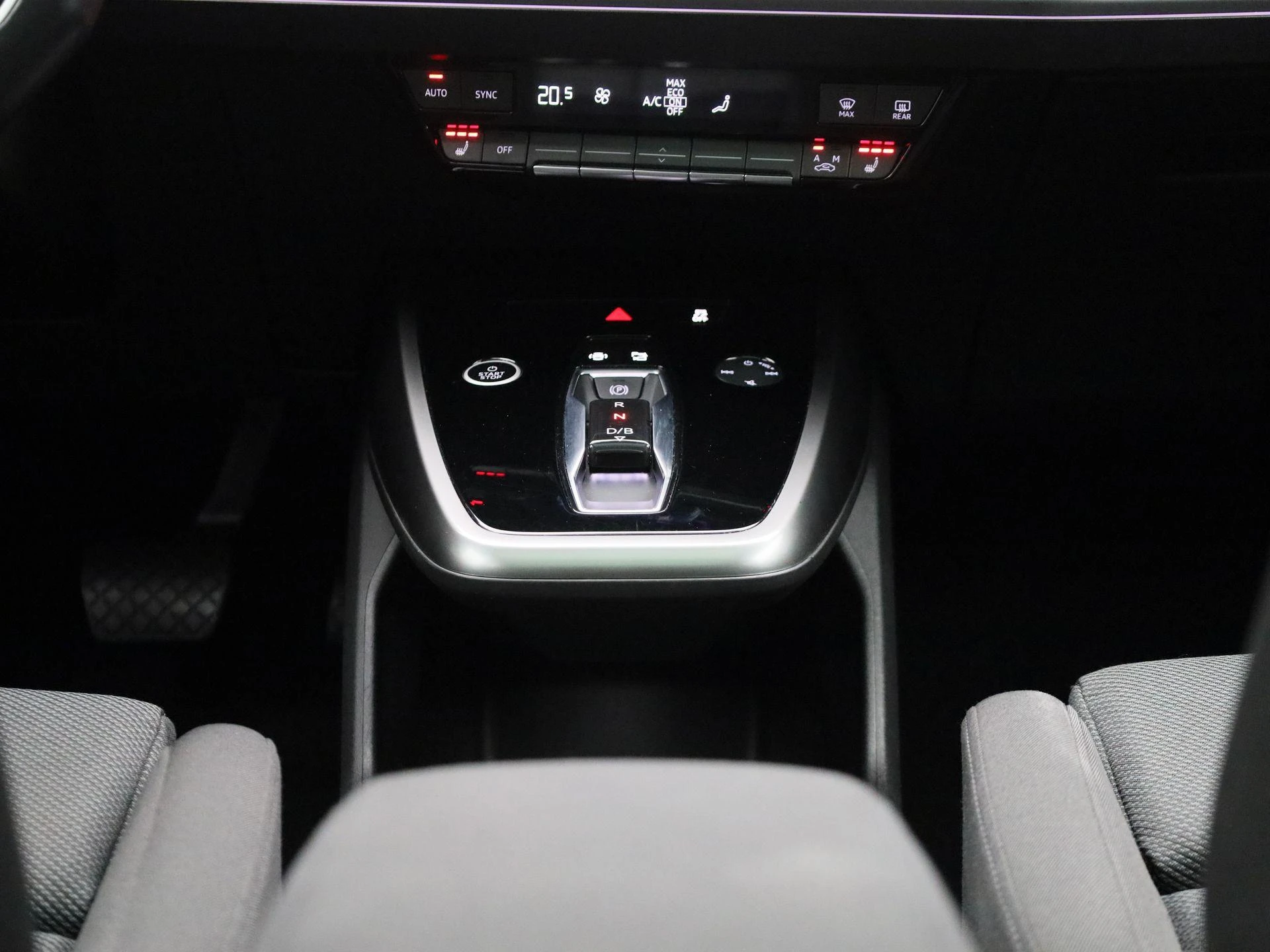 Audi-Q4 e-tron-image-11