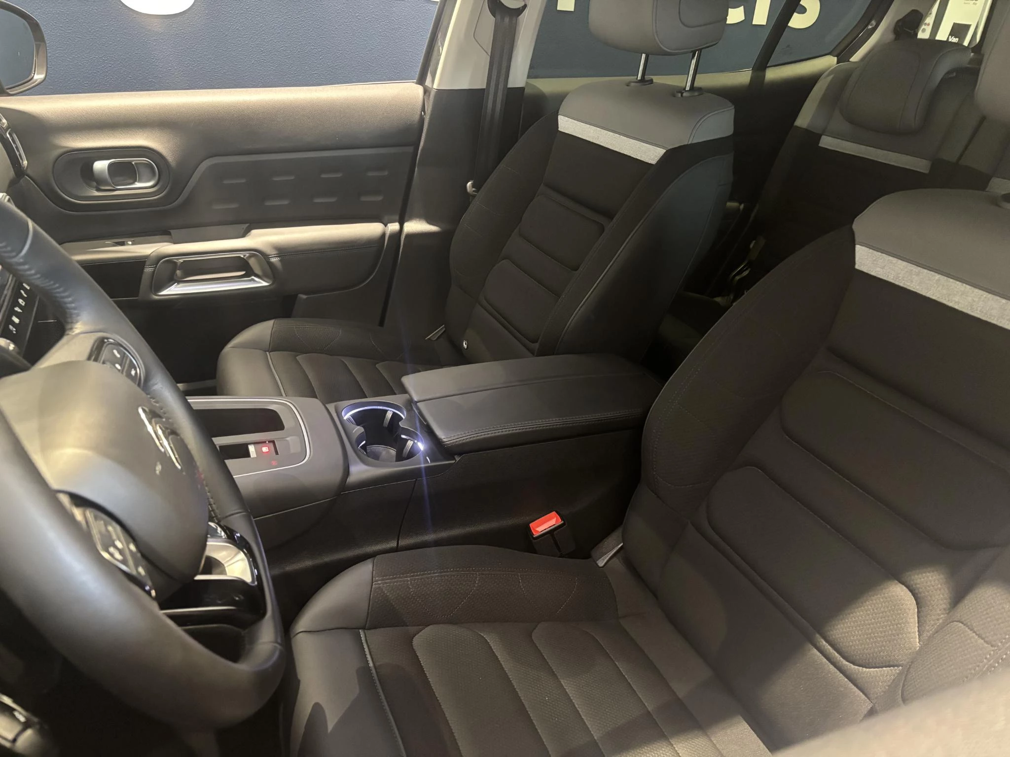Citroën-C5 Aircross-image-10