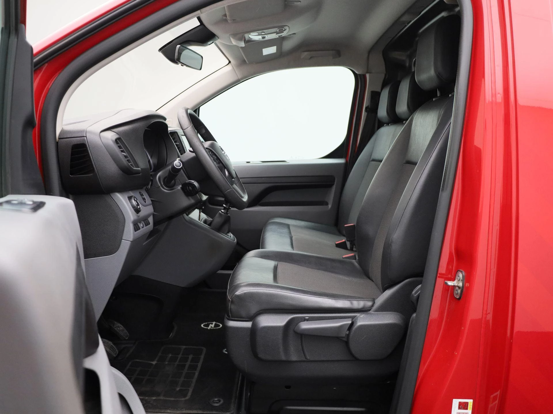 Opel Vivaro 1.5 Turbo 75kW Edition L2H1 26