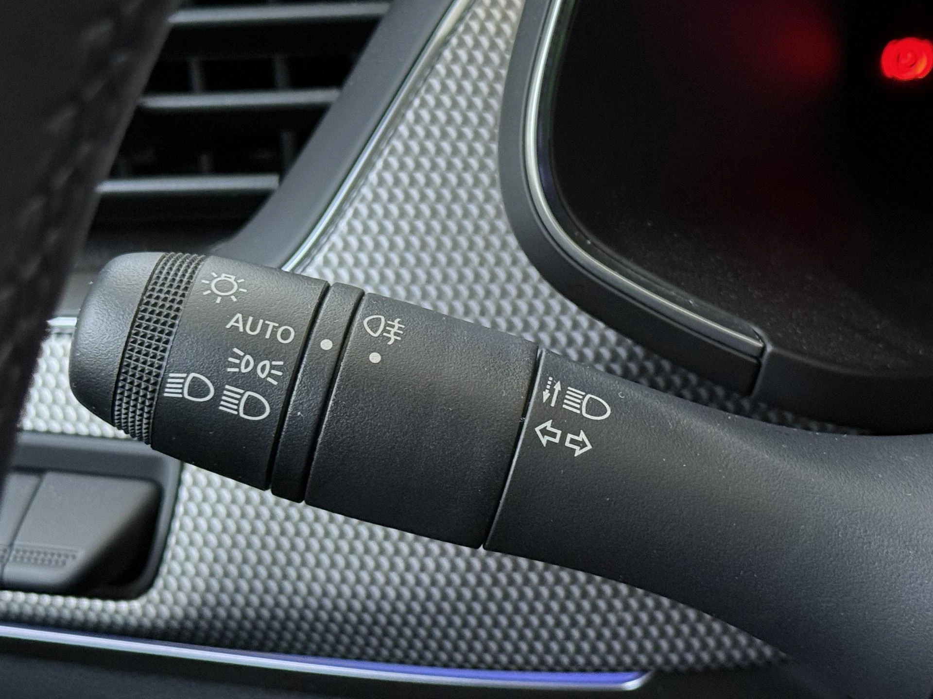 Renault-Arkana-image-23