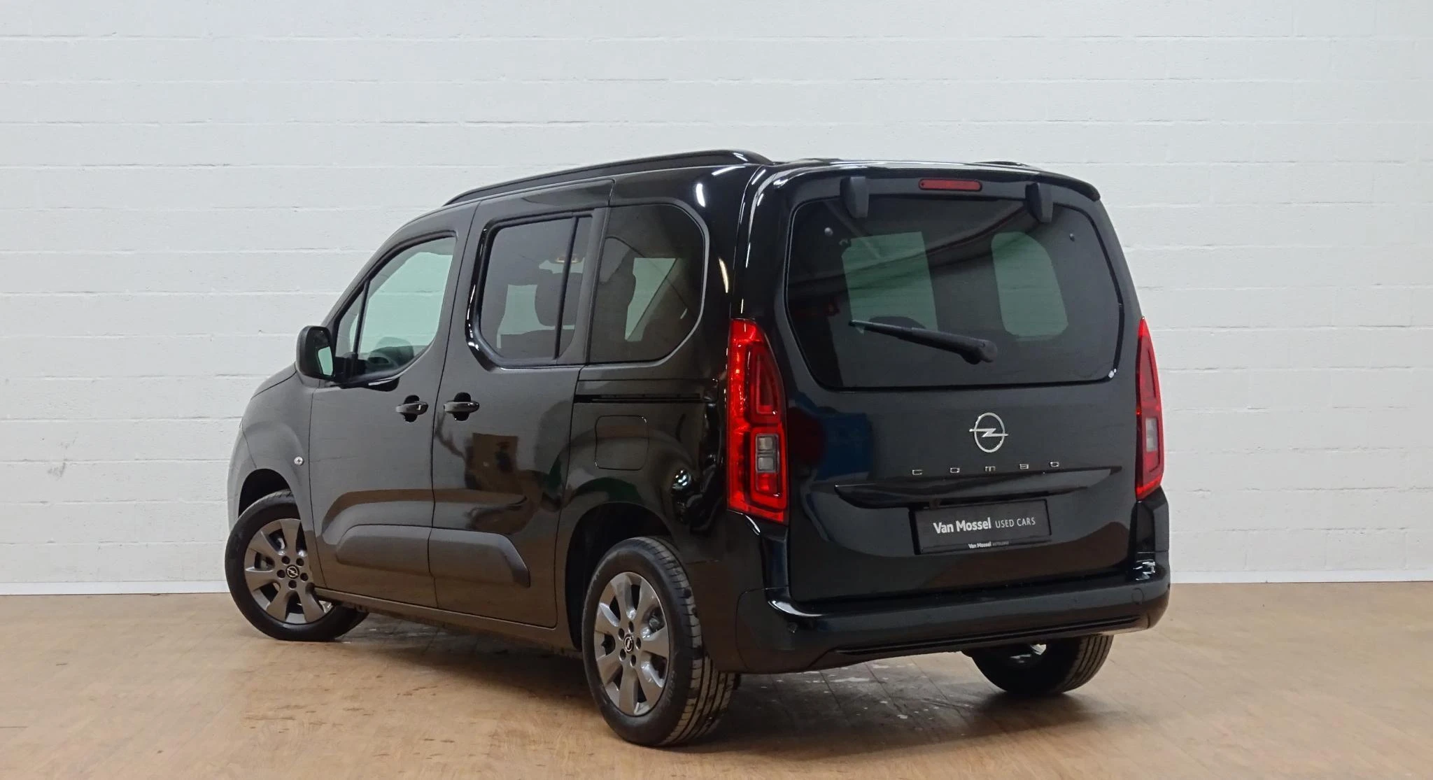 Opel Combo Life 1.5 Turbo D 130 MT6