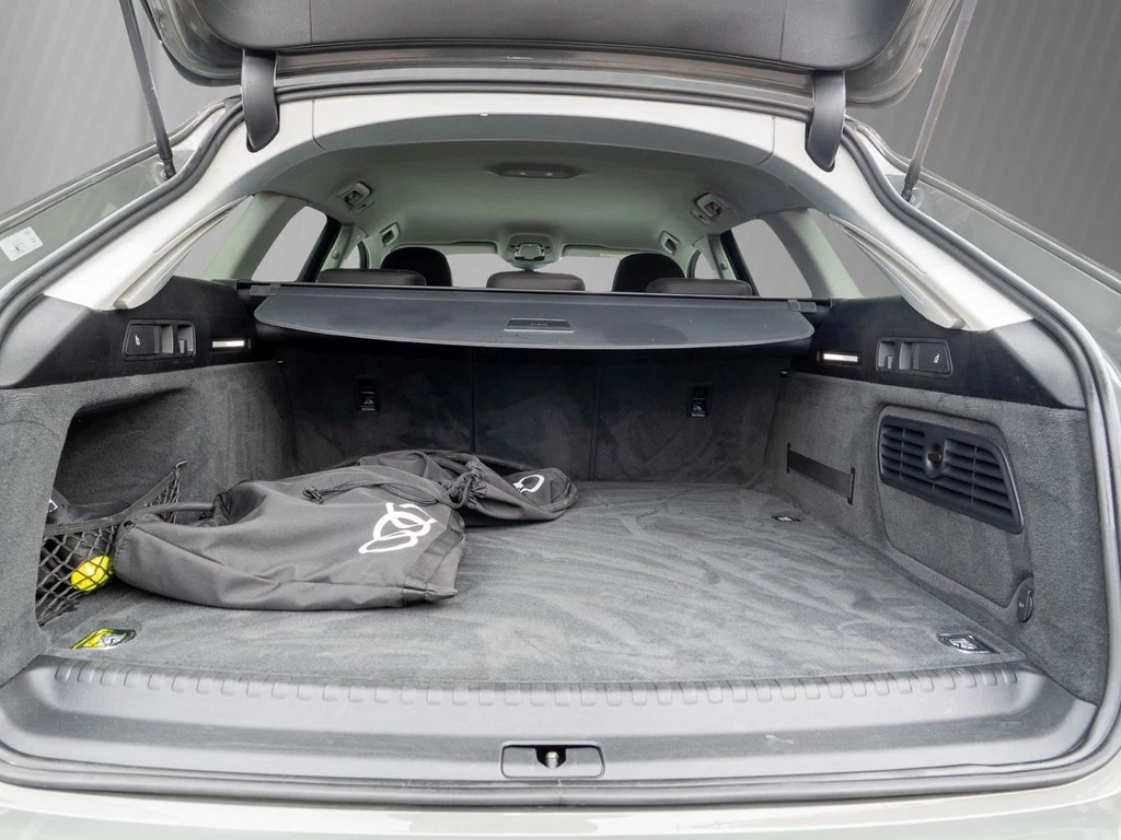 Audi A6 Avant 50 TFSIe S line Matrix ACC Kamera PDC+