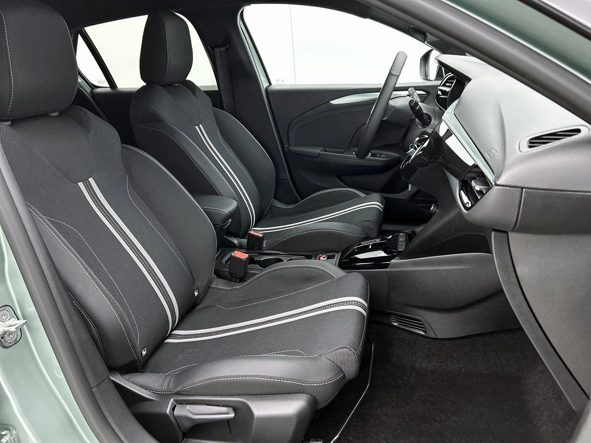 Opel-Corsa-image-40