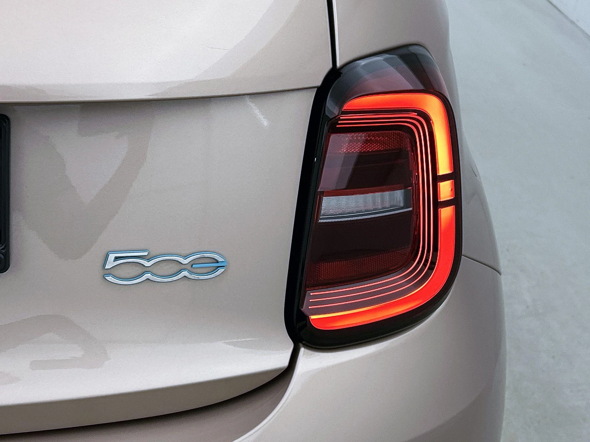 Fiat-500C-image-14