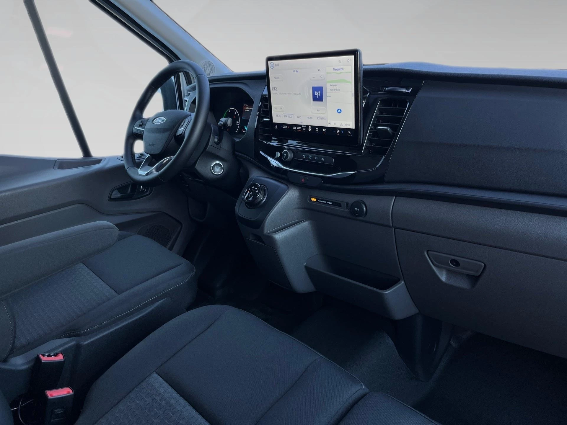 Ford E-Transit Trend