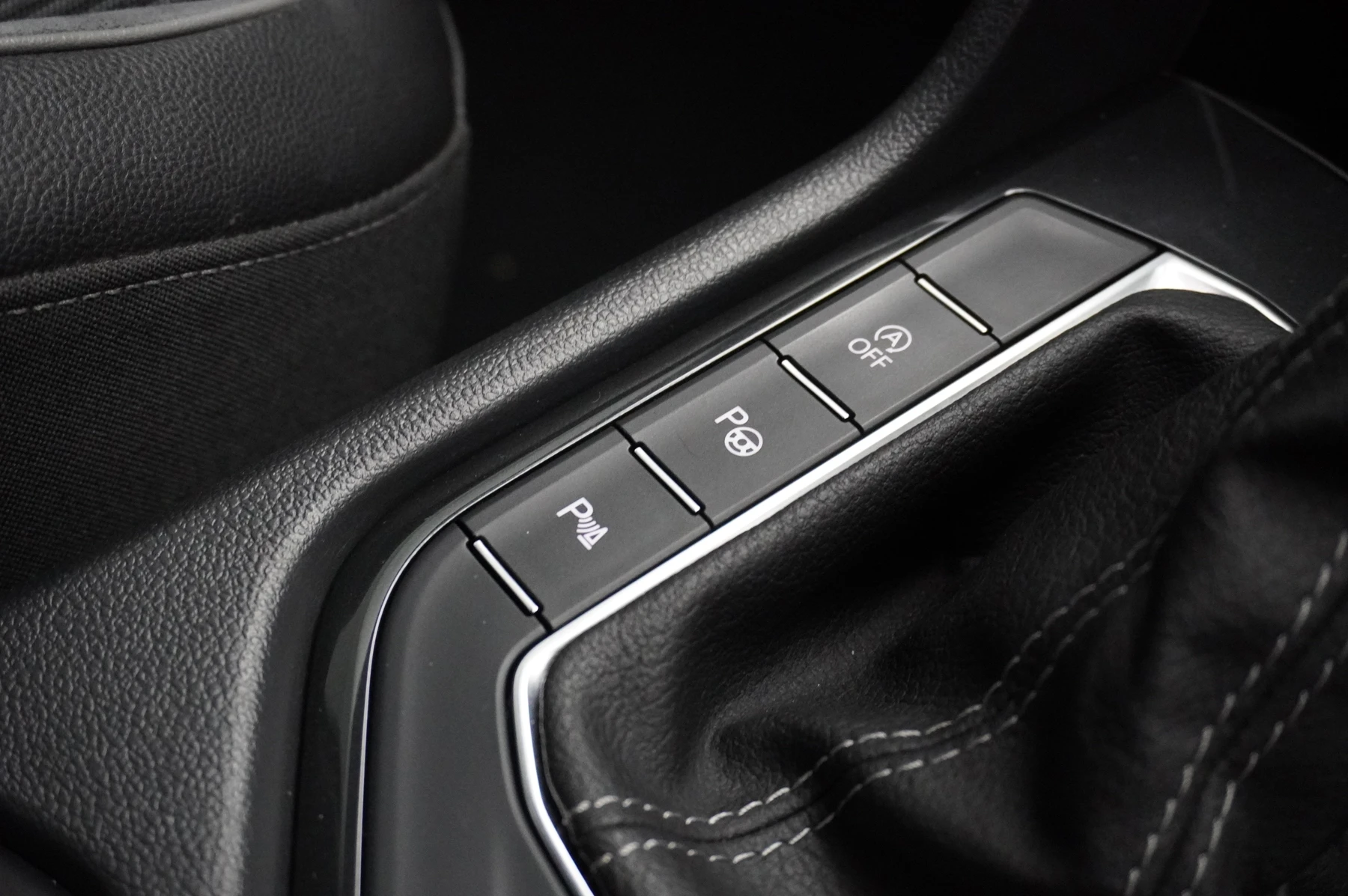 Volkswagen-Tiguan-image-27
