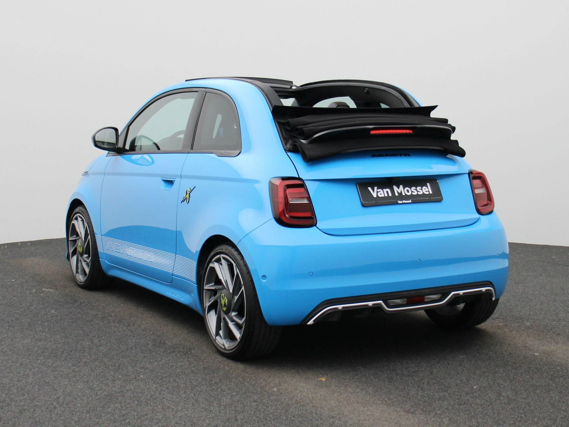 Fiat-500C-image-3