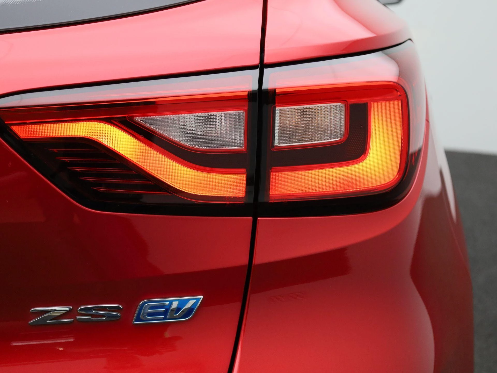 MG-ZS EV-image-41