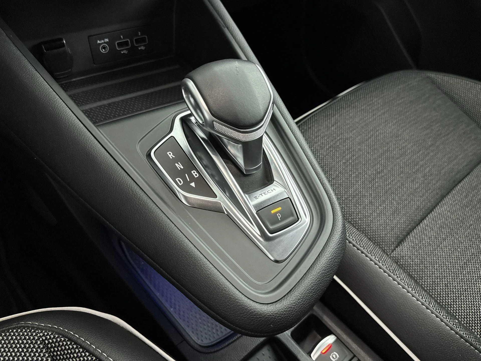 Renault-Captur-image-22