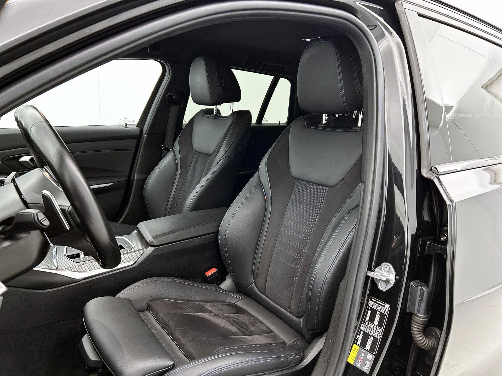 BMW-3 Serie-image-32