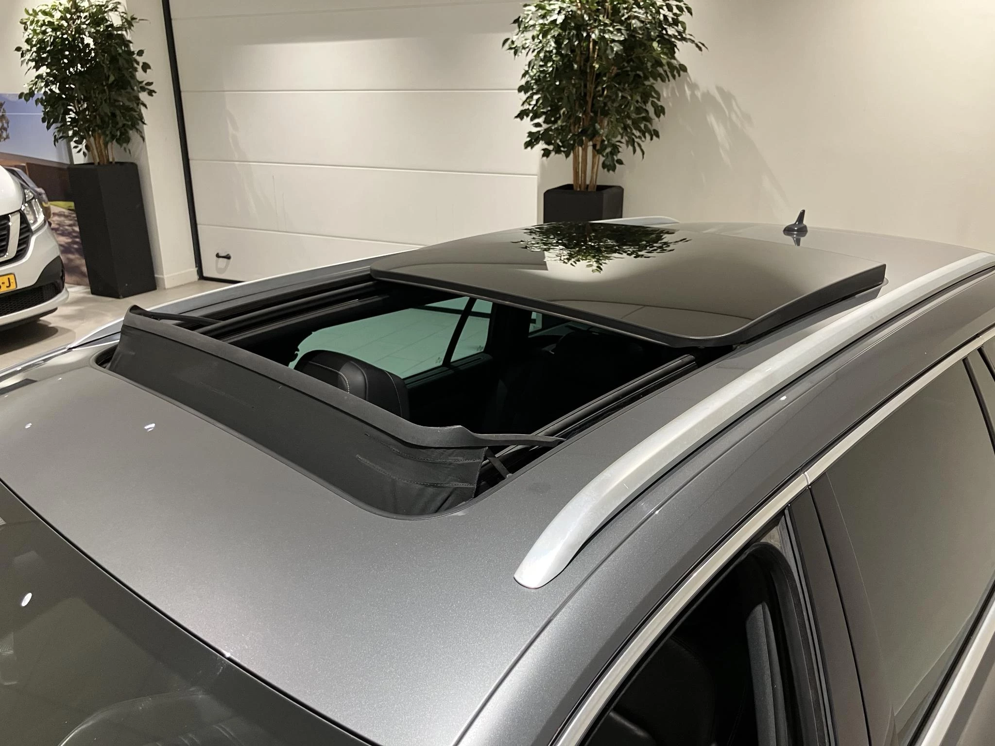 Volkswagen-Passat-image-3