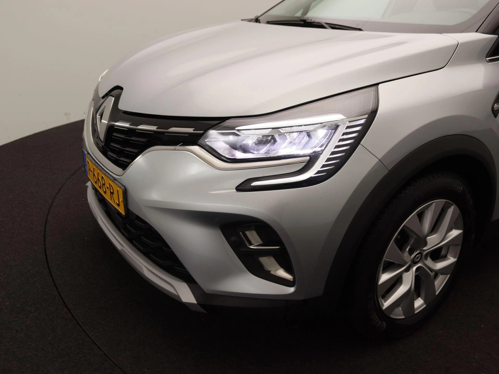 Renault-Captur-image-14