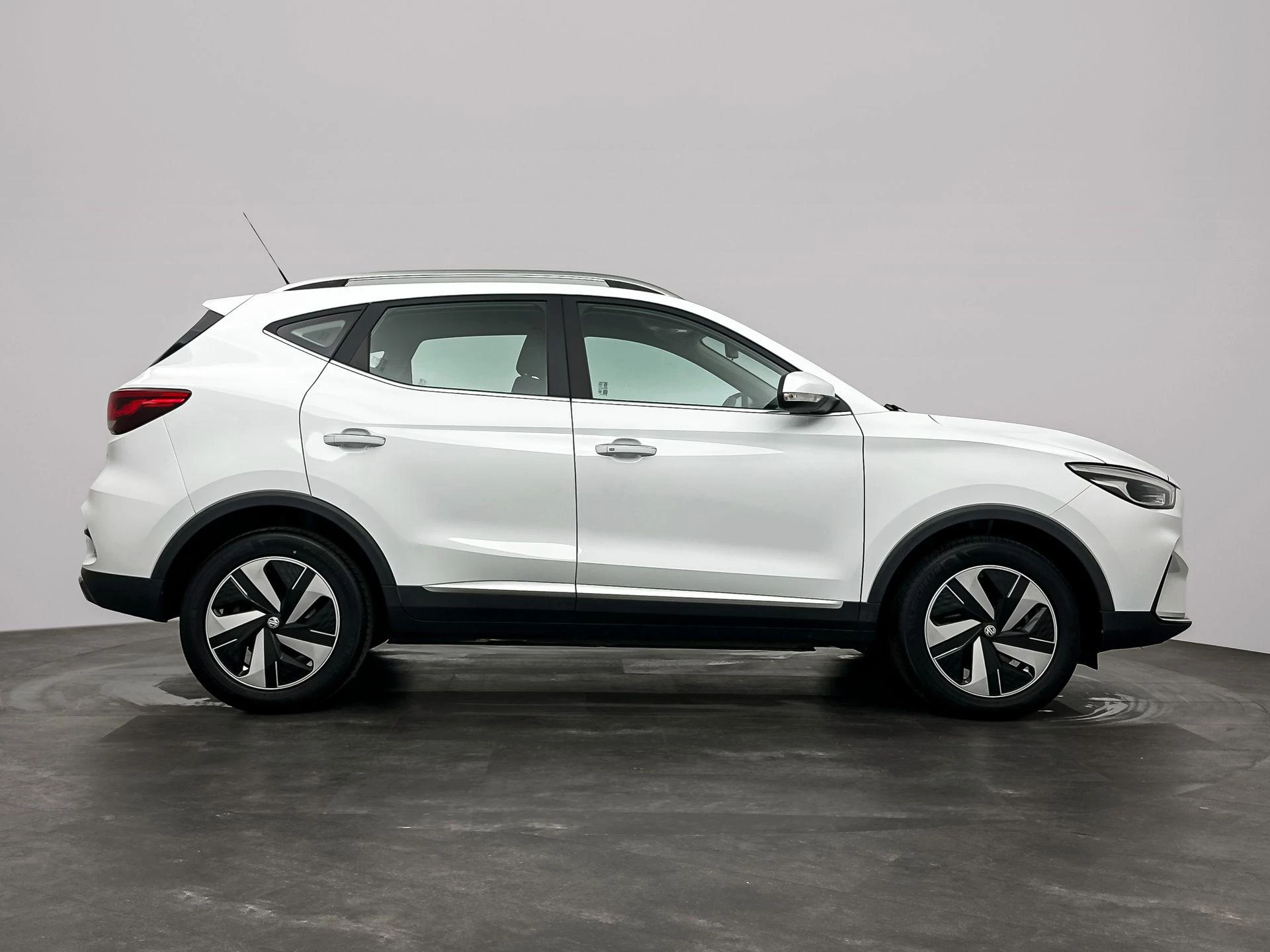 MG-ZS EV-image-10