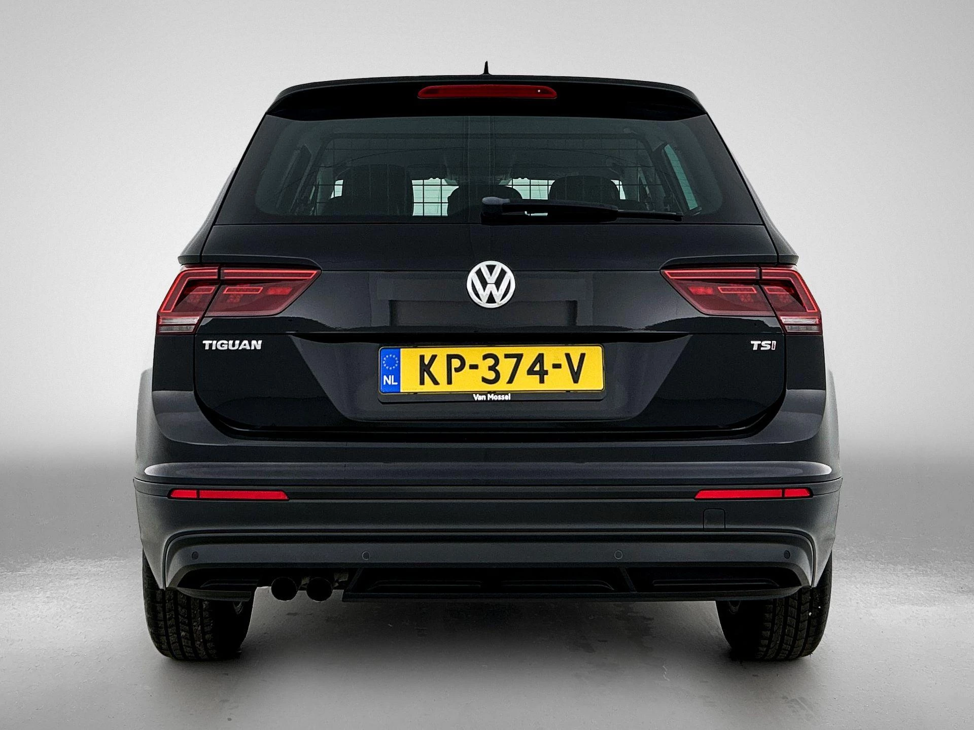 Volkswagen-Tiguan-image-2
