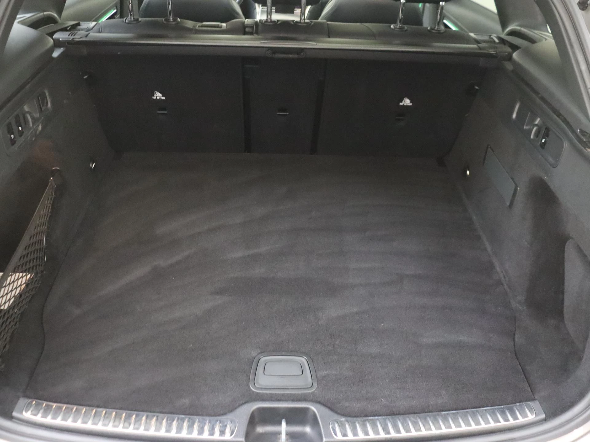 Mercedes-Benz-GLC-image-29