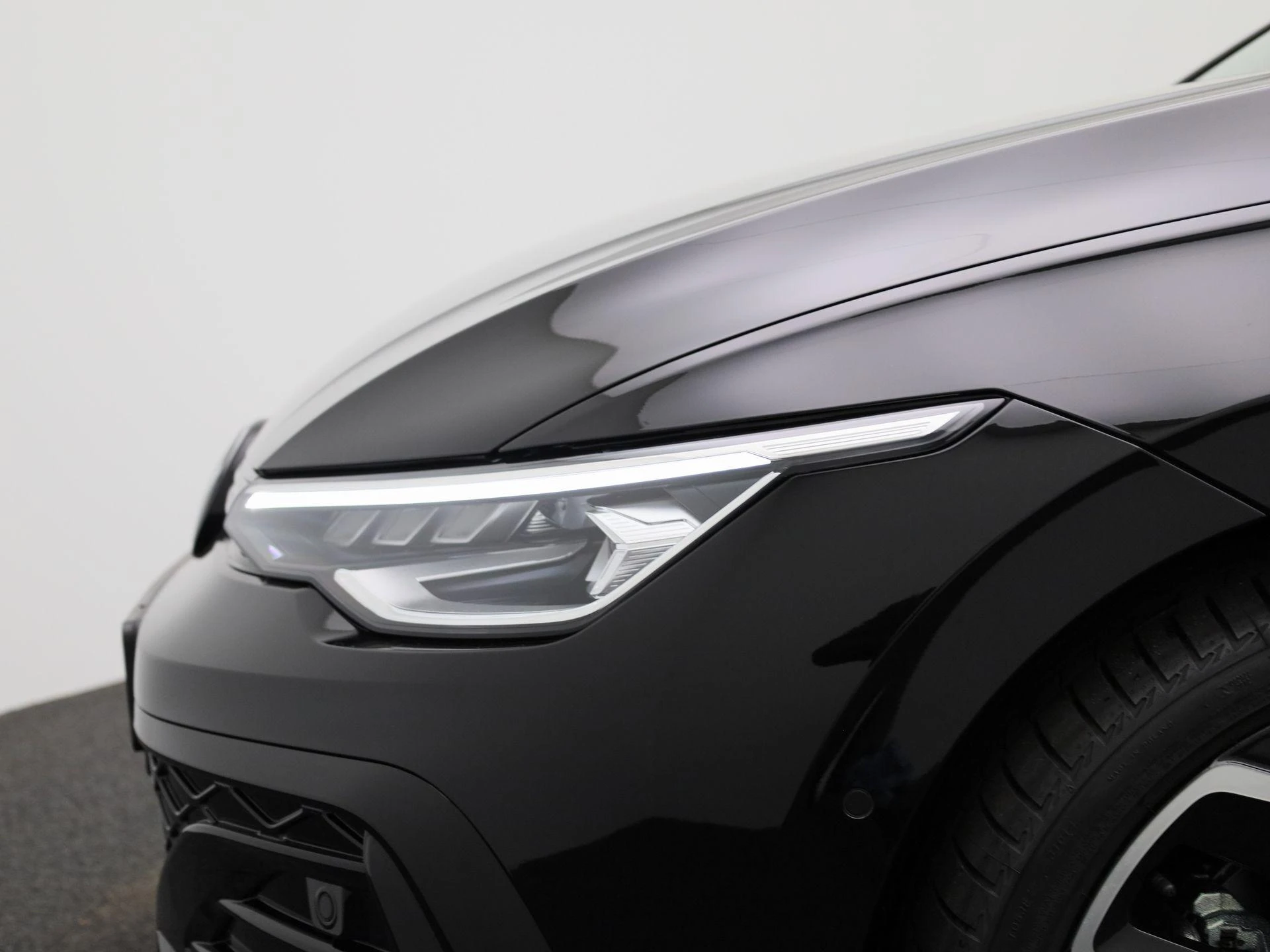 Volkswagen Golf - 16