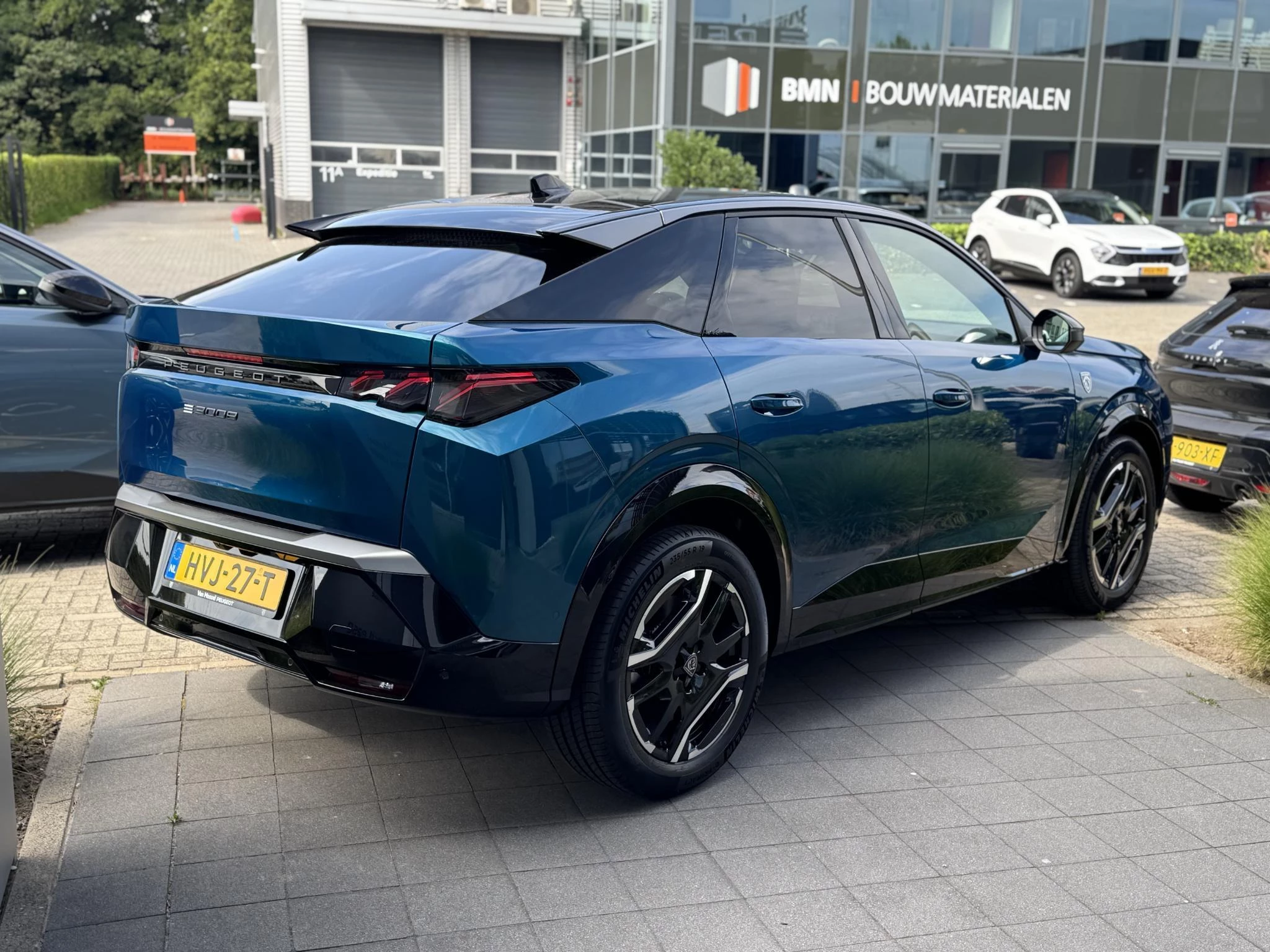 Peugeot e-3008 GT Long Range 230 97 kWh