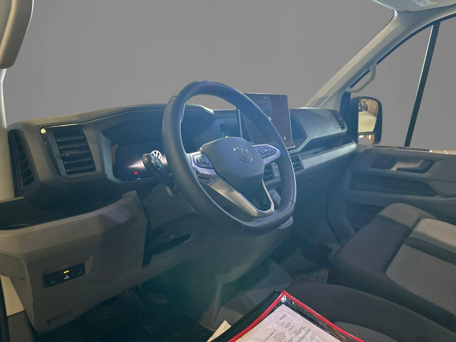 Volkswagen-Crafter-image-12
