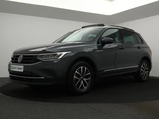 Volkswagen Tiguan eHybrid (PHEV) Tiguan eHybrid 1.4 Life DSG *150PK *ZETELVERWARMING*PANO*CAMERA*TREKHAAK*...*