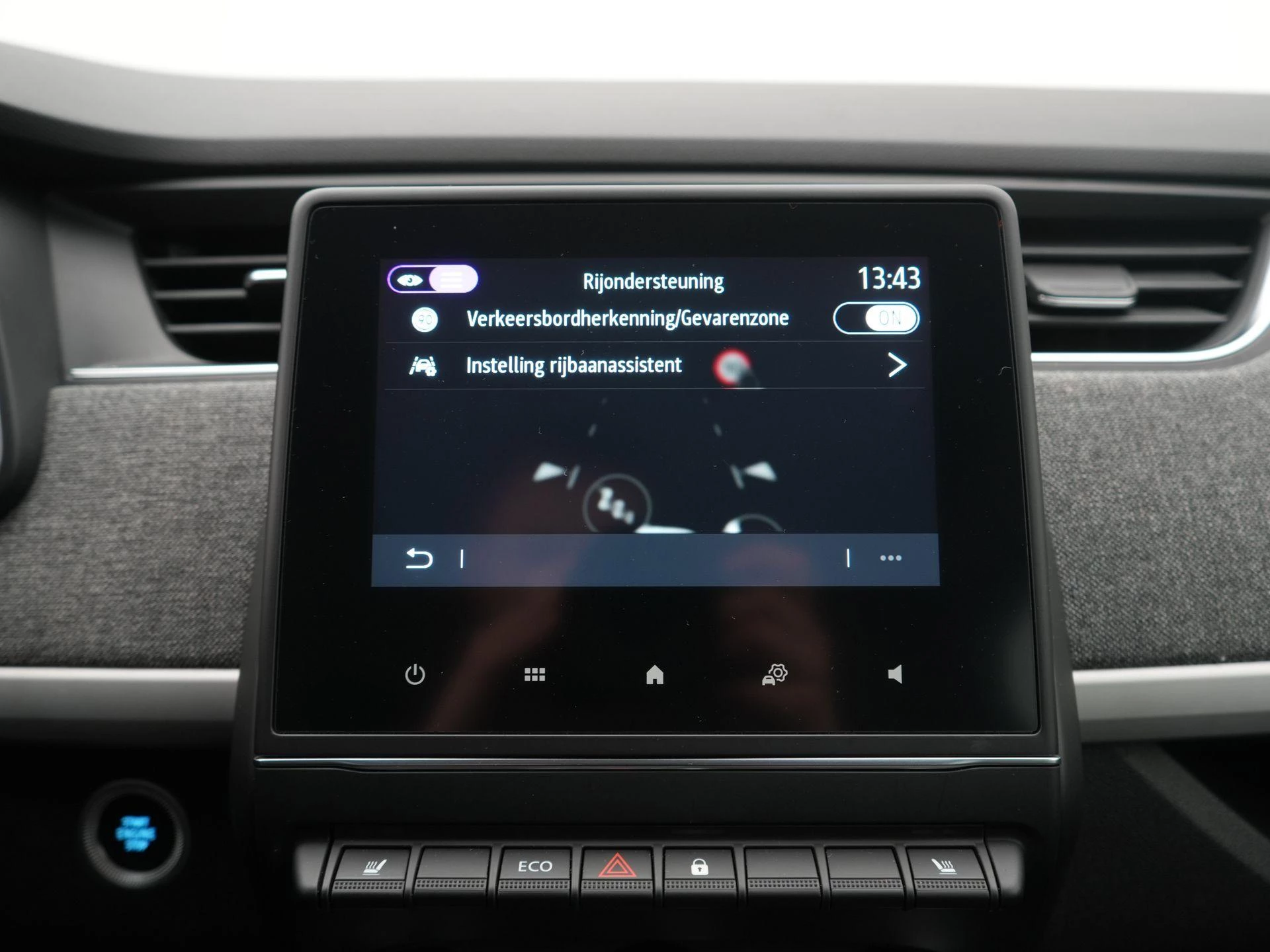 Renault-ZOE-image-16