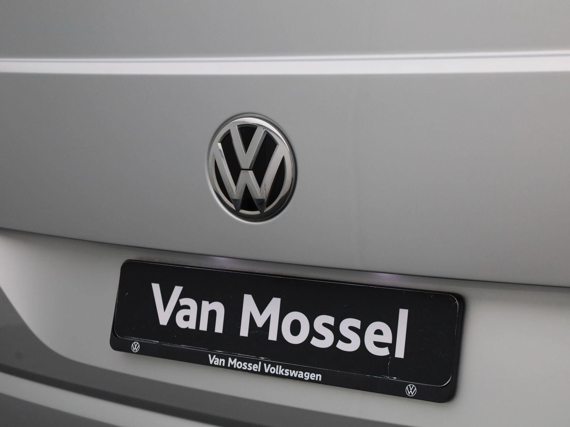 Volkswagen-Transporter-image-28