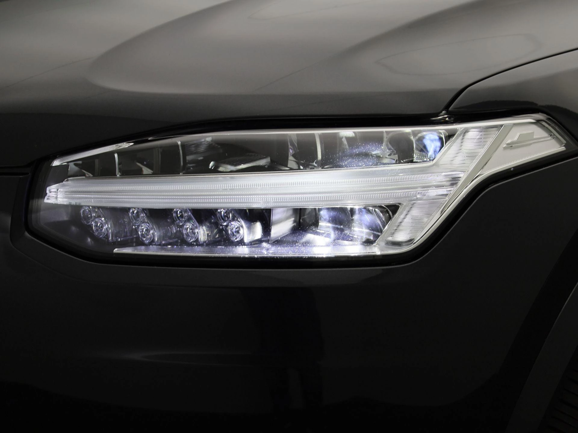 Volvo-XC90-image-14