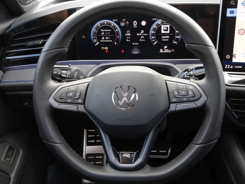 Volkswagen Passat Variant 2.0 TSI 195 kW 4Motion R-Line 19" PANO AHK HUD Navi+VC ACC LED RFK+PDC SHZ