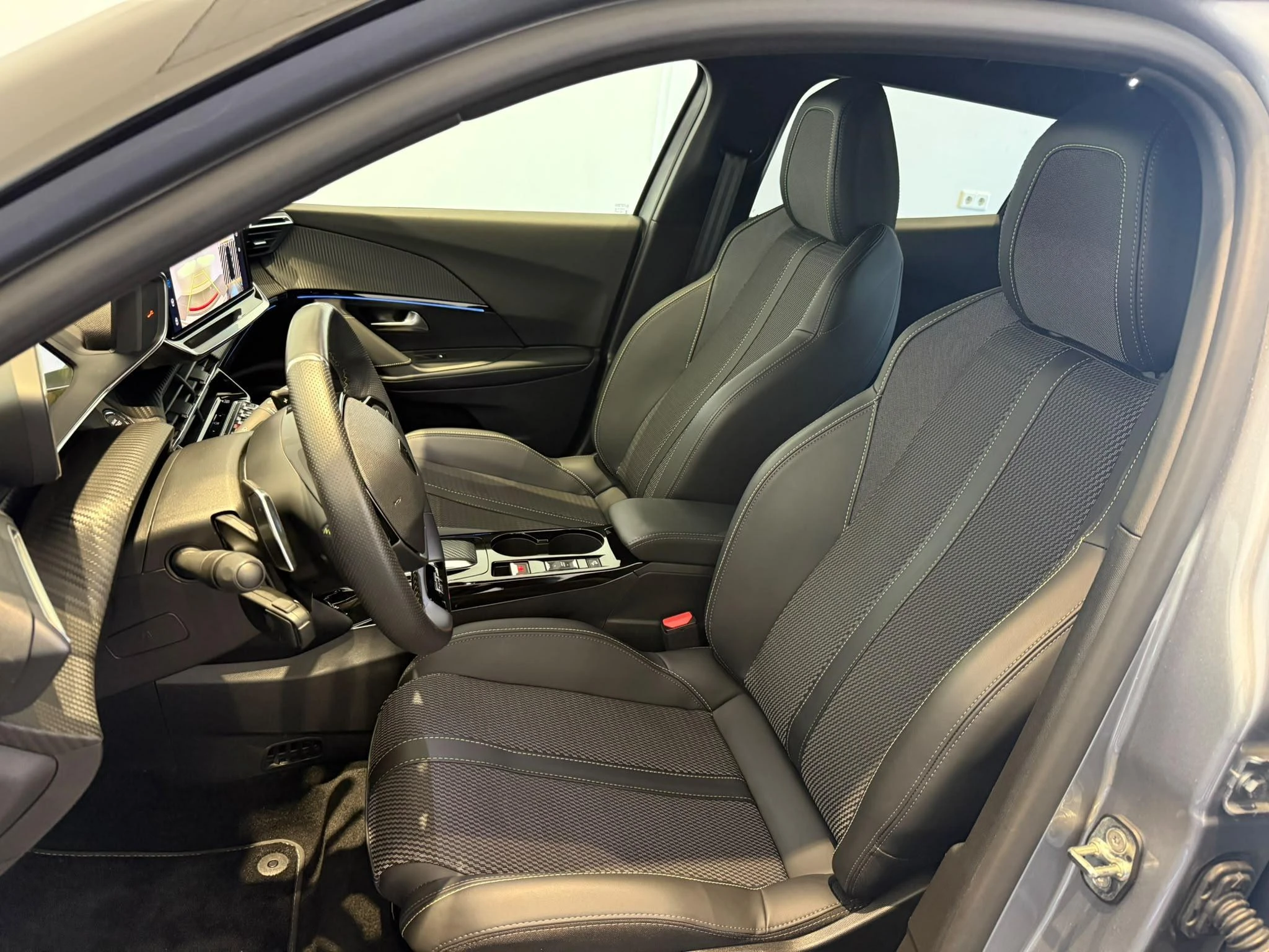 Peugeot-2008-image-12