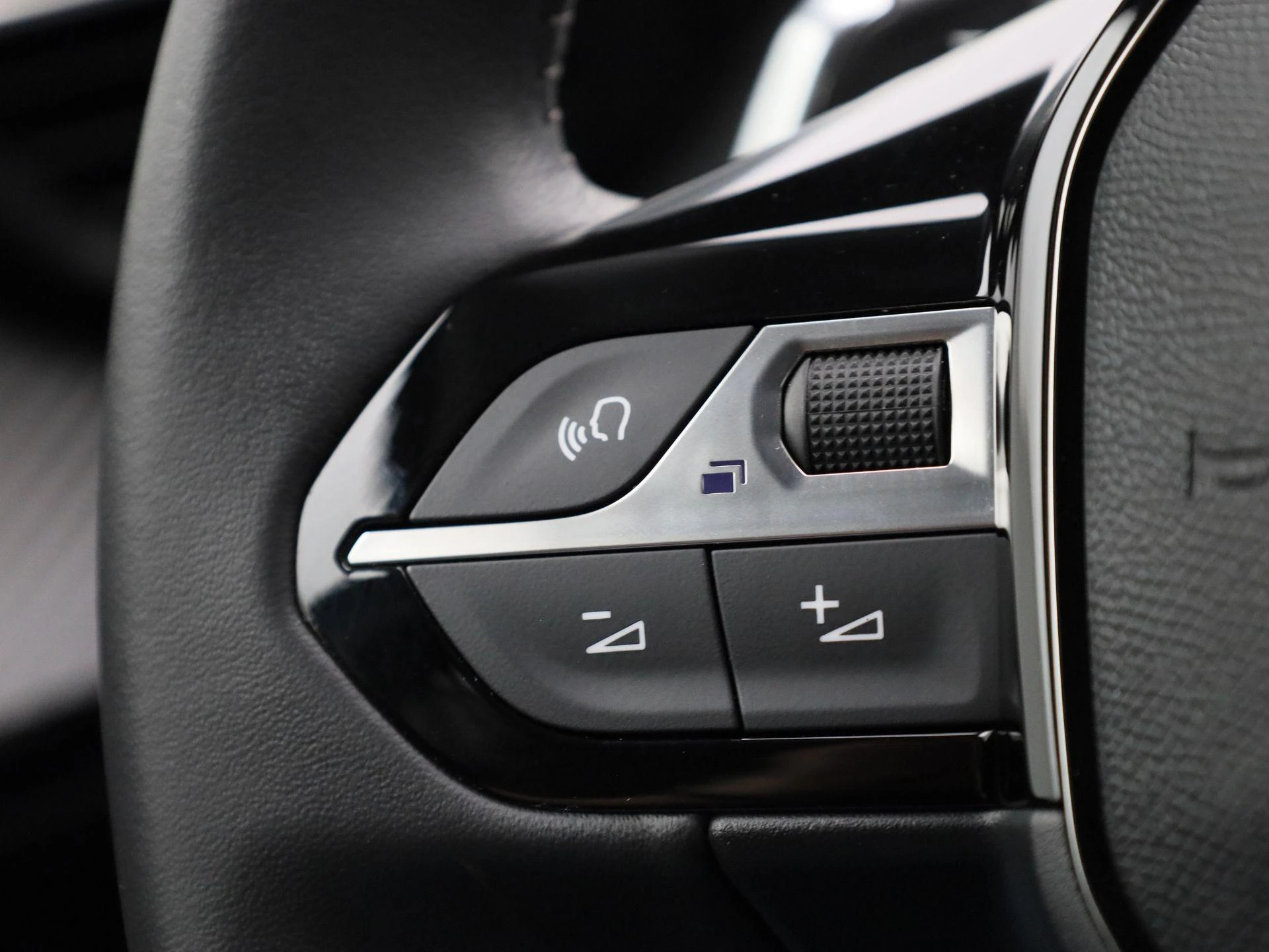 Peugeot-2008-image-18