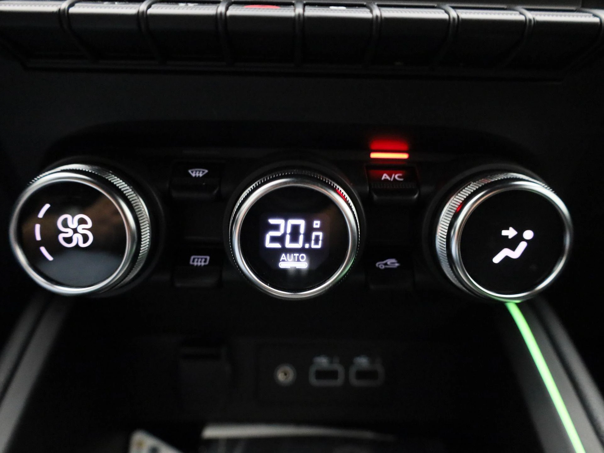 Renault-Clio-image-22