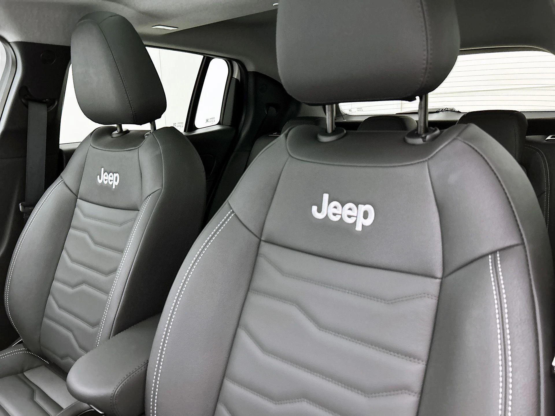 Jeep-Avenger-image-11