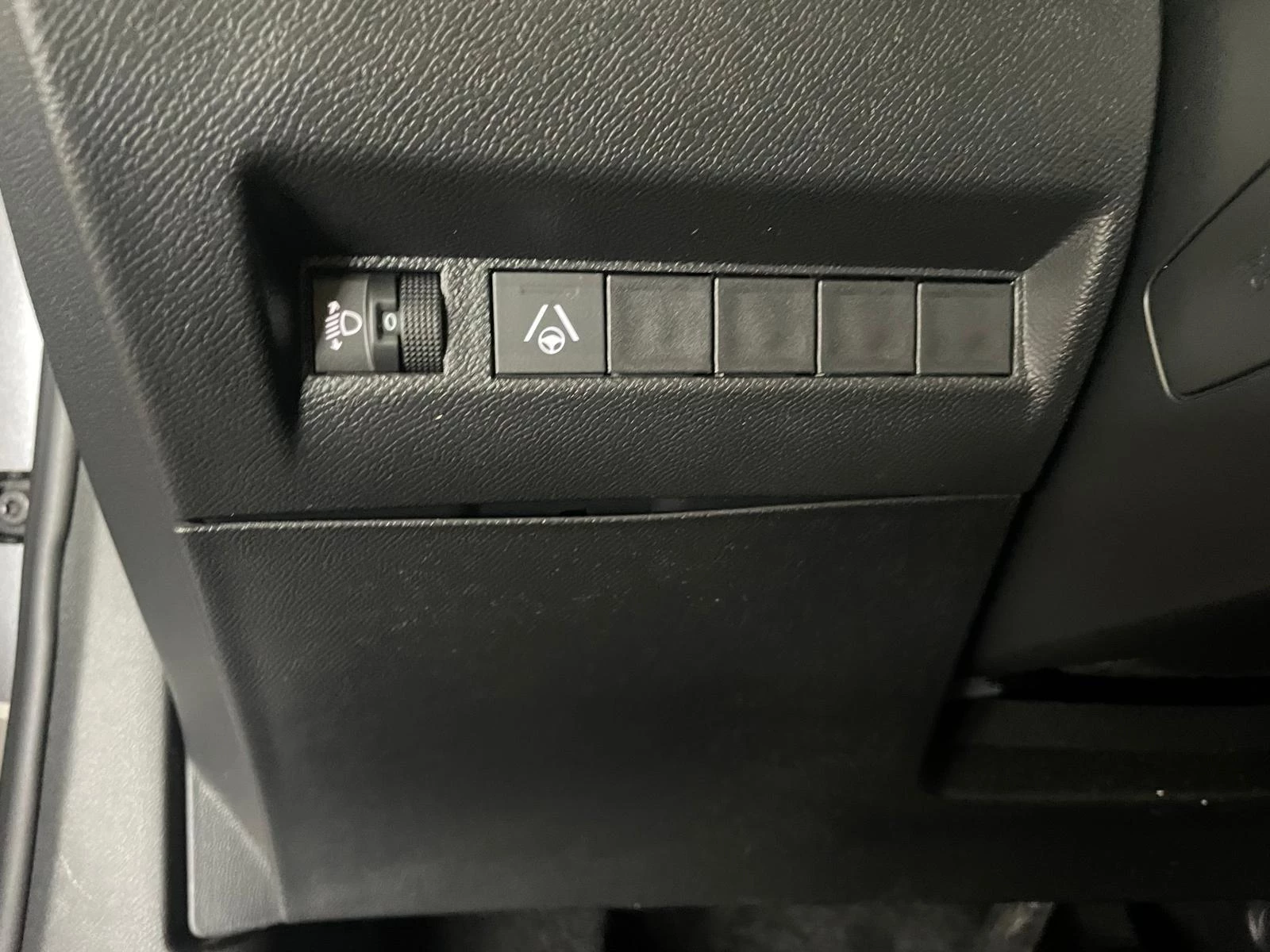 Peugeot-2008-image-35