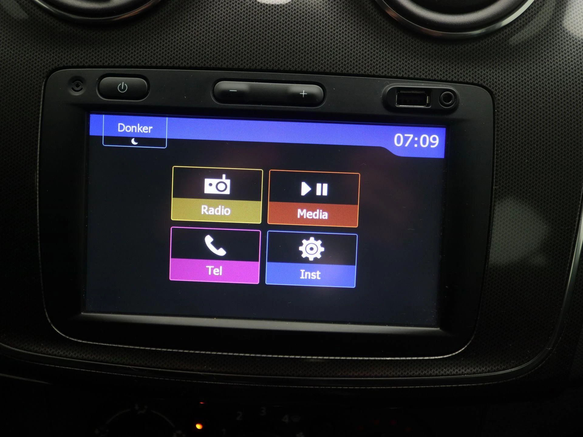 Dacia-Sandero Stepway-image-8
