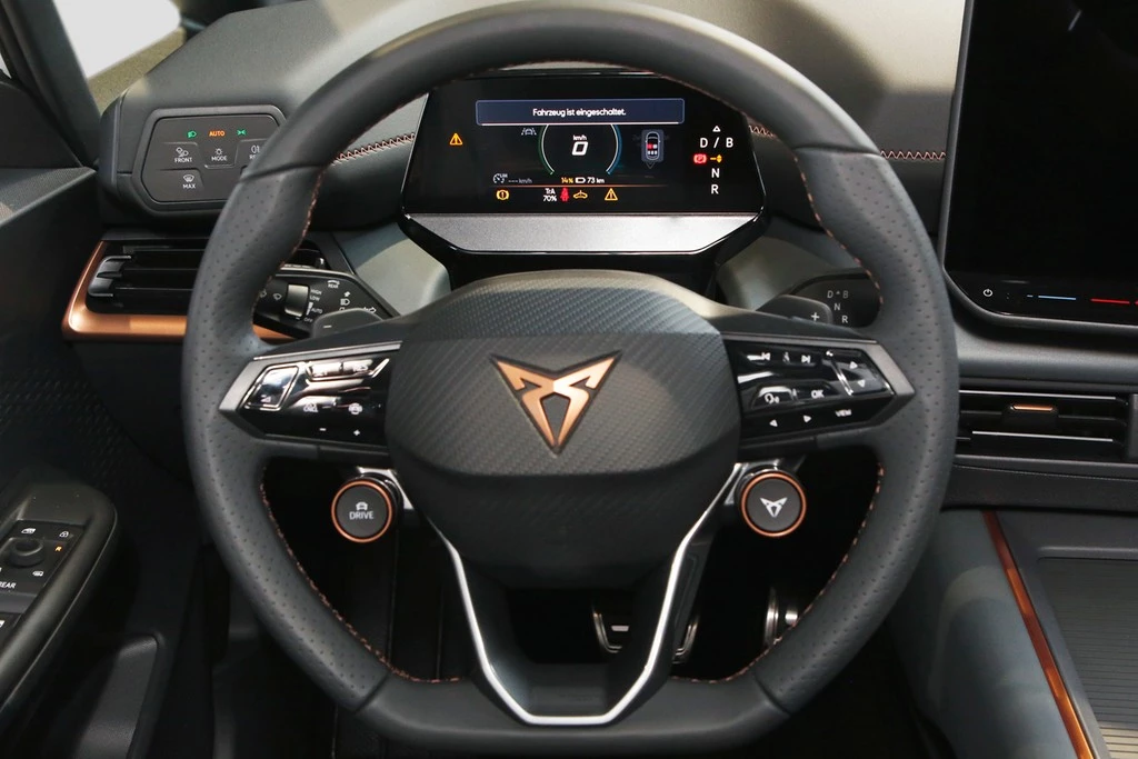 CUPRA Born VZ UPE 61.240 PilotL HUD TechM Skyline Roof