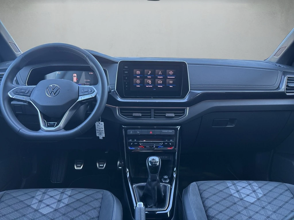 Volkswagen-T-Cross-image-7