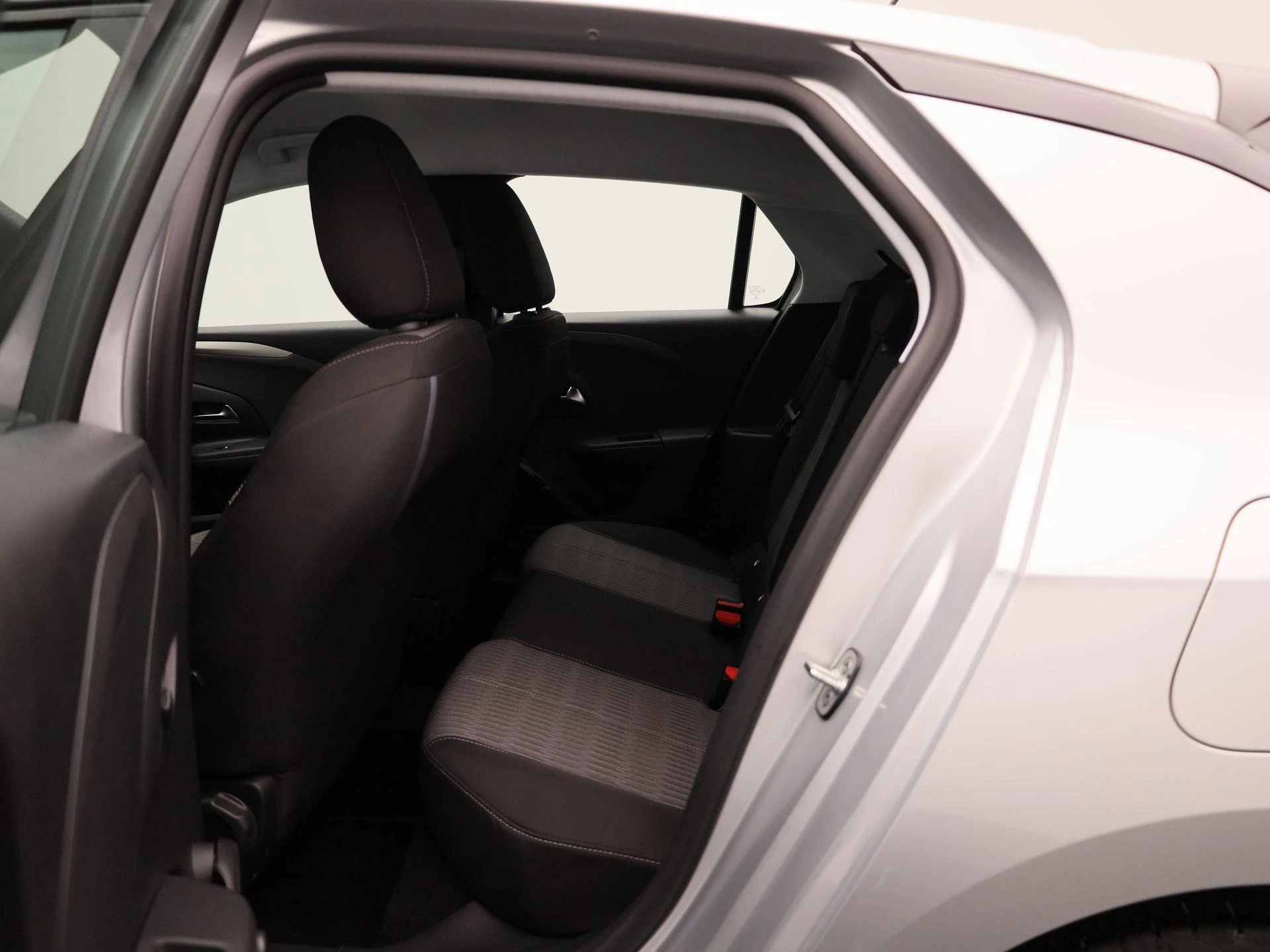 Opel-Corsa-image-9