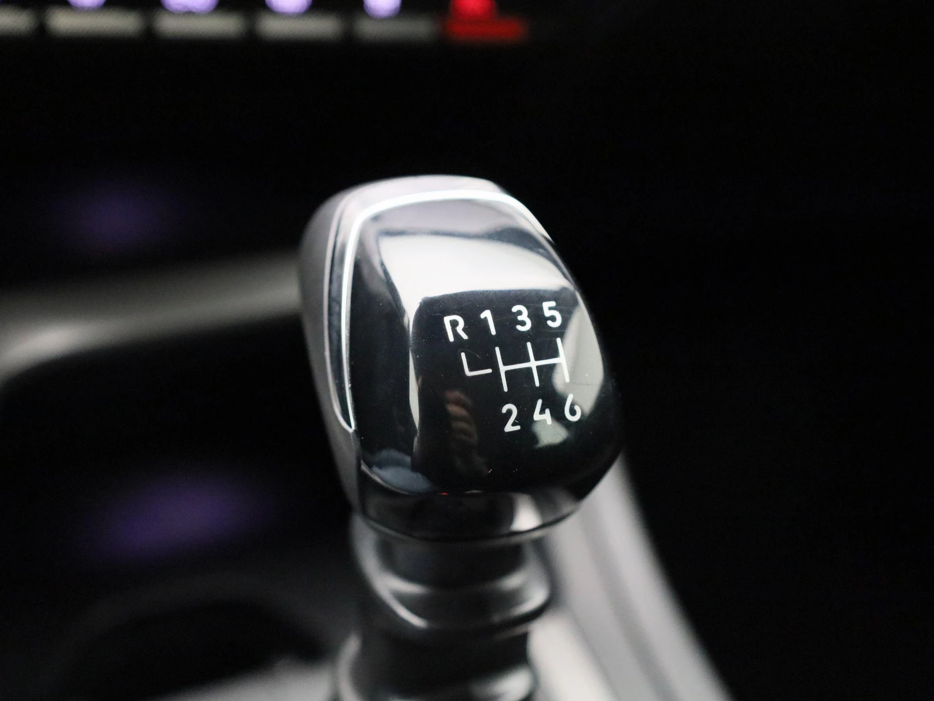 Peugeot-308-image-23