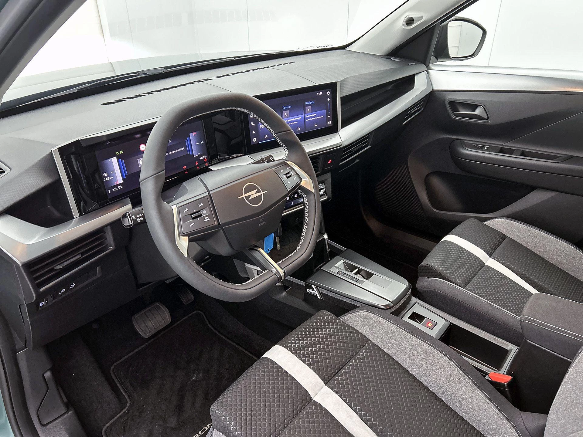 Opel Frontera 1.2 Turbo Hybrid Edition