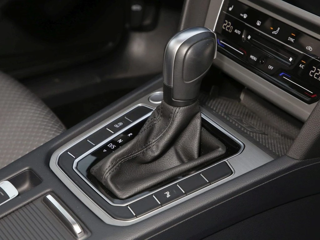 Volkswagen Passat Variant 2.0 TDI DSG Kamera Navi AppConnect