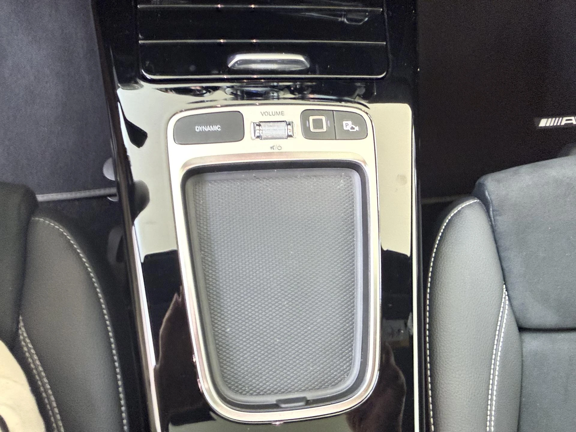 Mercedes-Benz-CLA-image-20