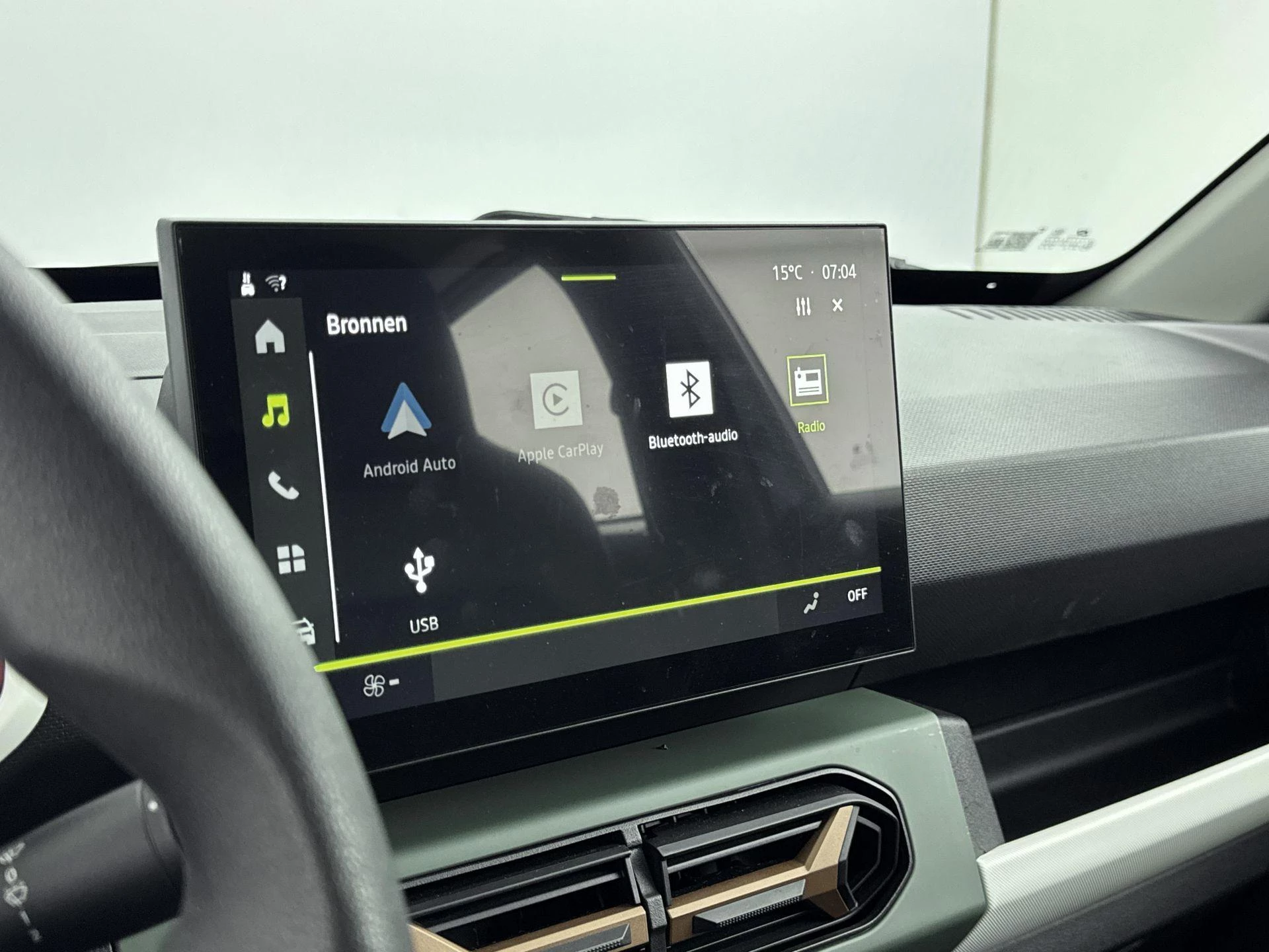 Dacia-Spring-image-15