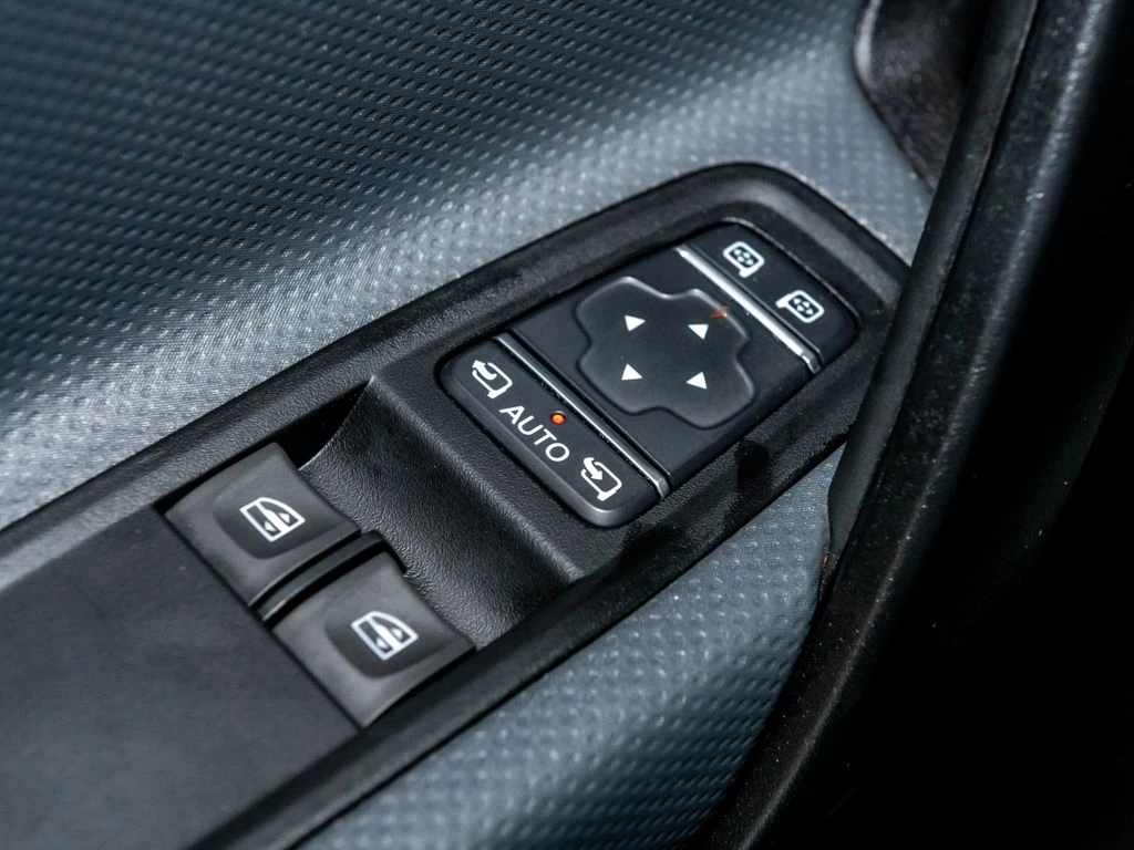 Mercedes-Benz-Citan 112-image-14