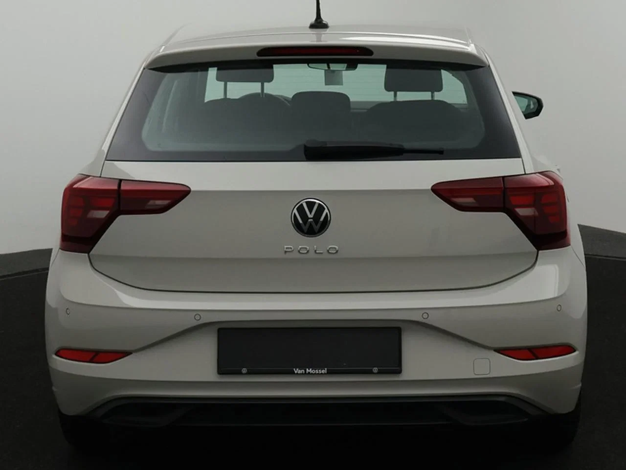 Volkswagen-Polo-image-19