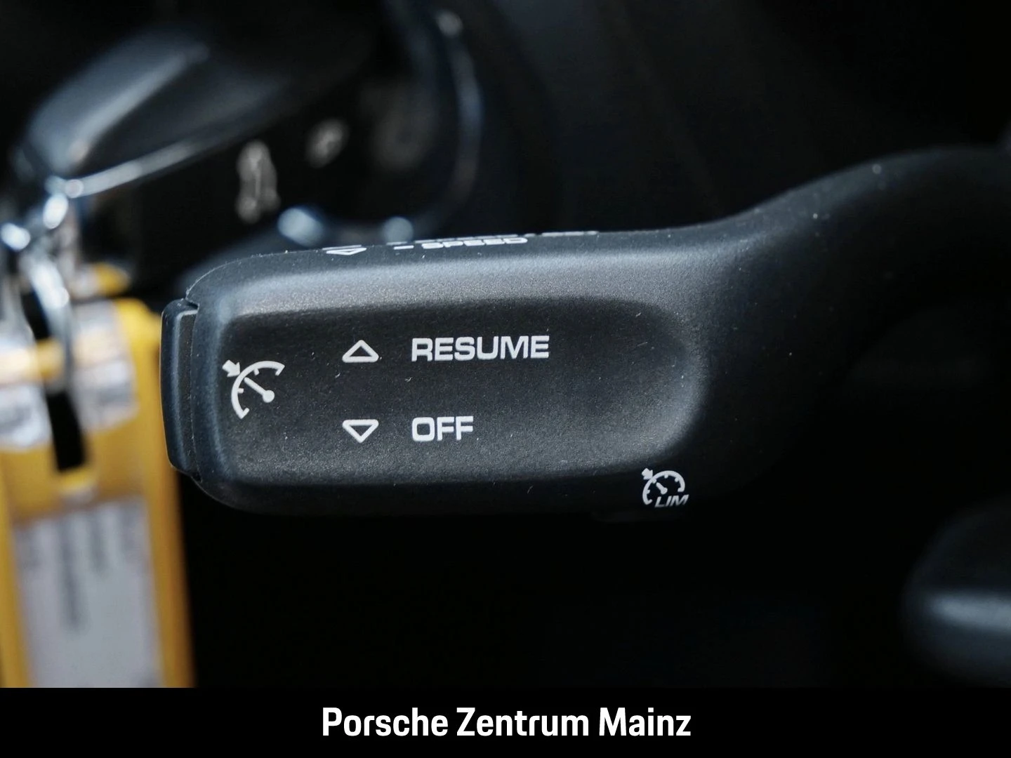Porsche-Macan-image-25