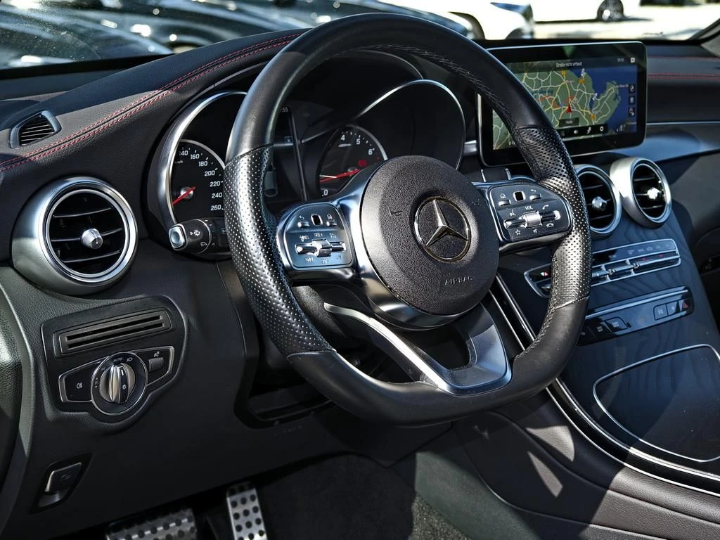 Mercedes-Benz-GLC 200-image-9