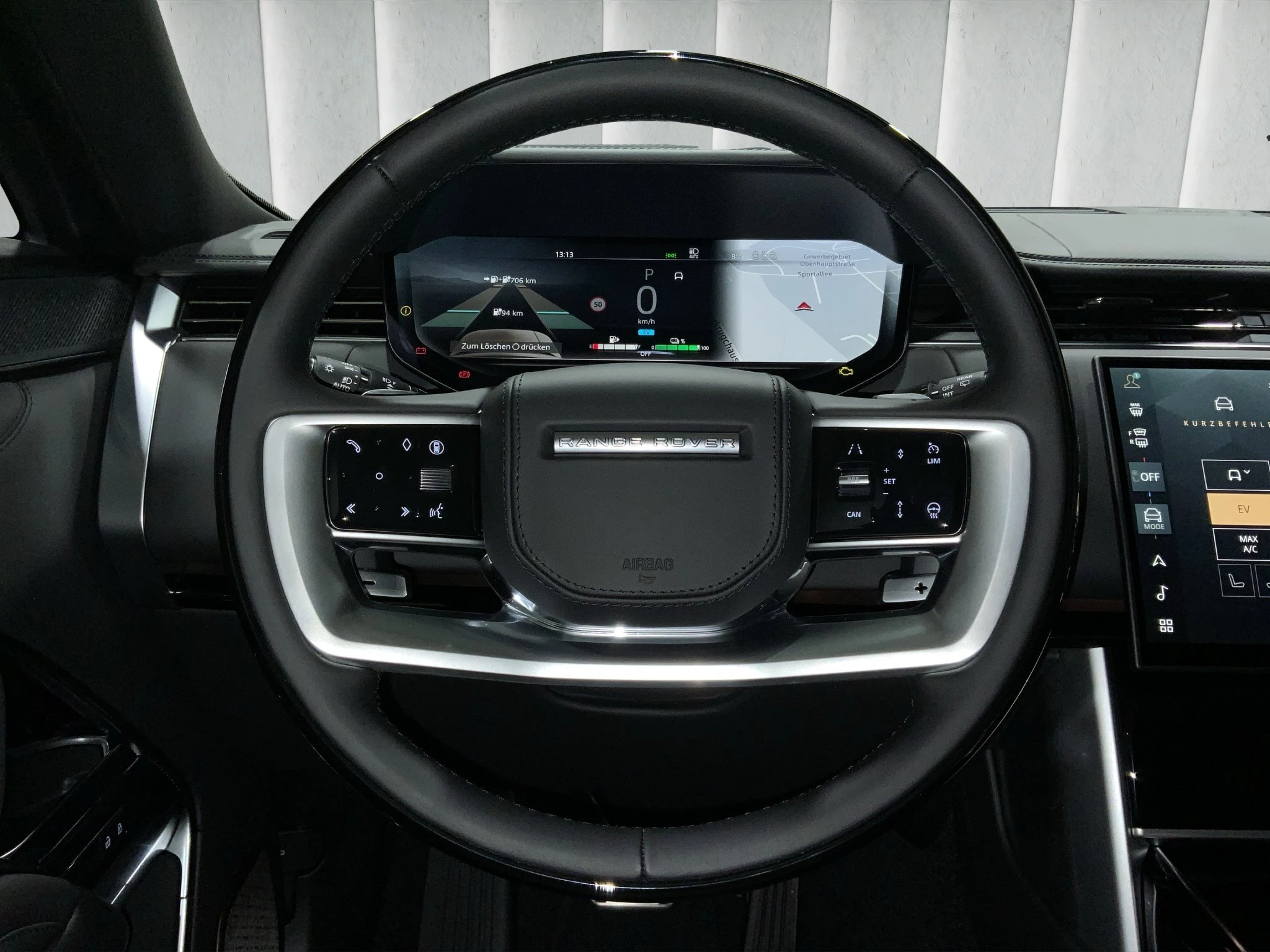 Land Rover-Range Rover-image-9