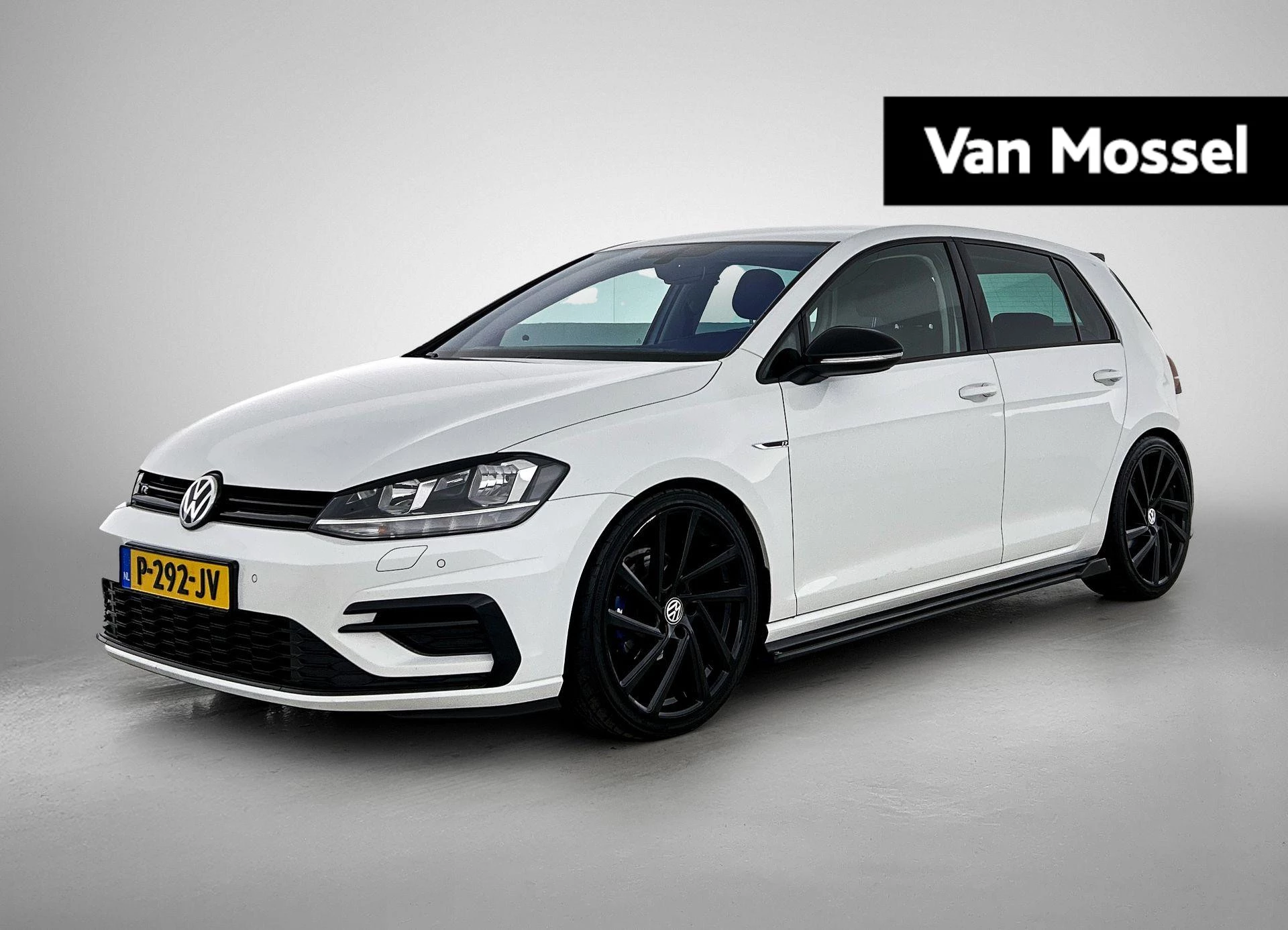 Volkswagen-Golf-image-0