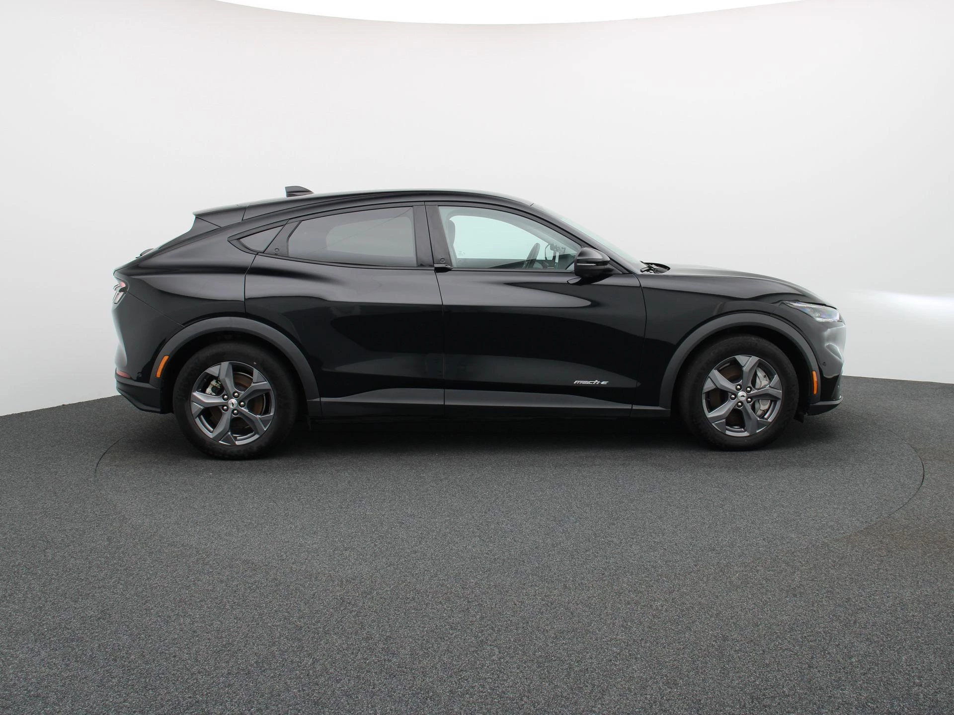 Ford Mustang Mach-E 76kWh RWD