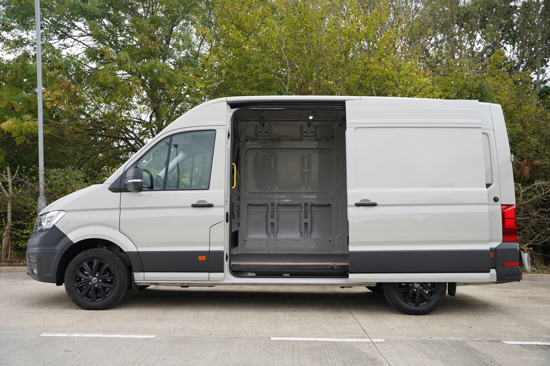 Volkswagen-Crafter-image-34