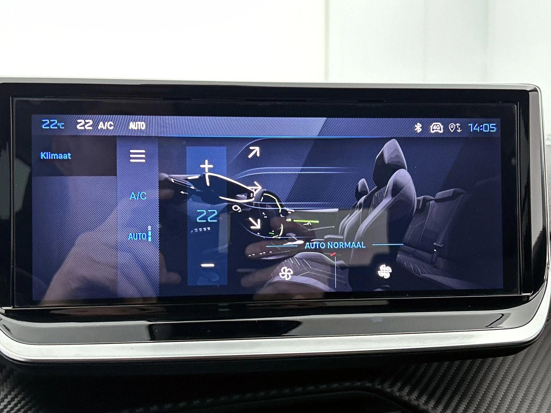 Peugeot 208 1.2 Hybrid 110 e-DCS6 Allure